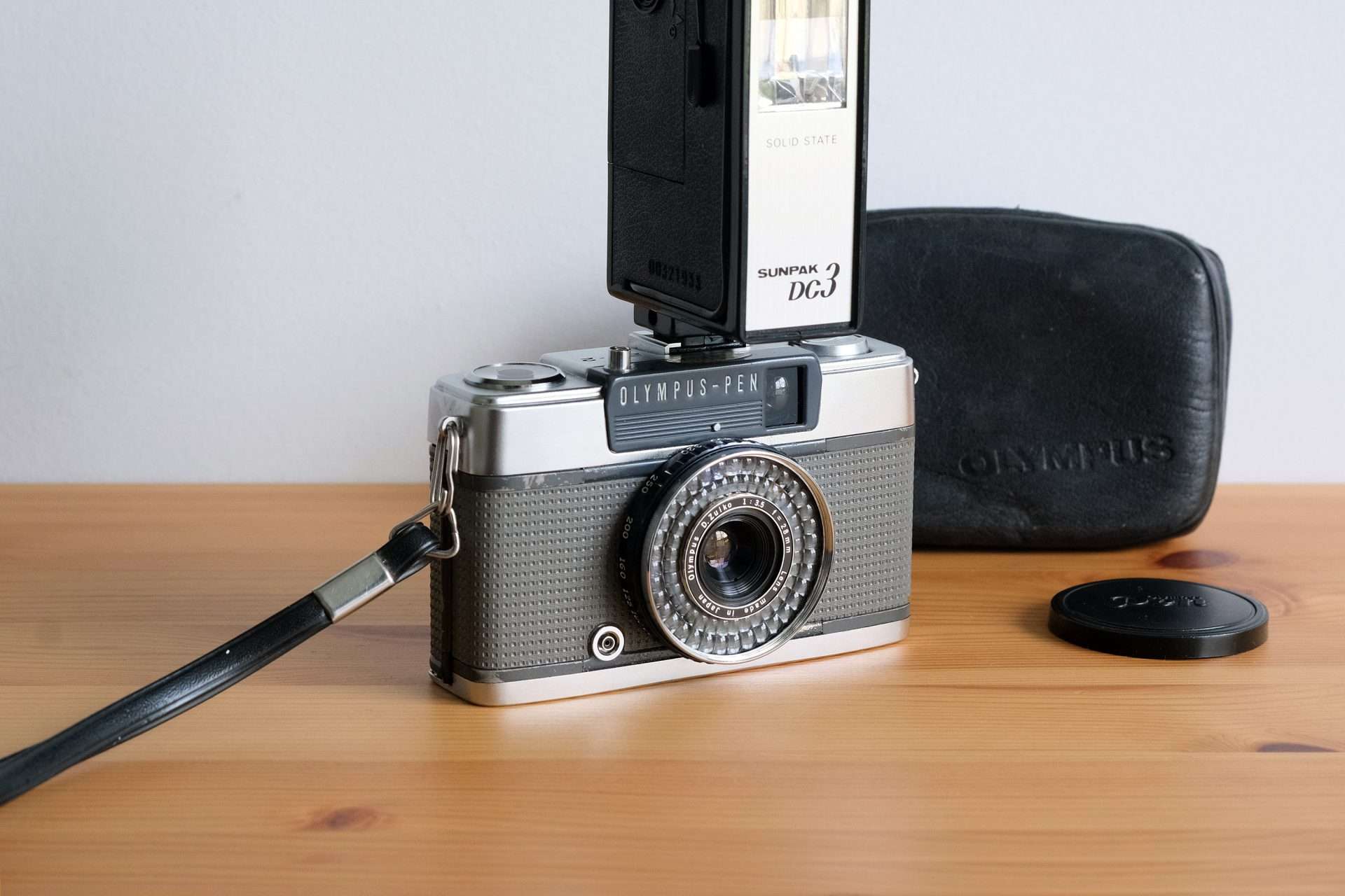 Olympus Pen EE-2 Half Frame Film Camera & Flash - Buy Online at