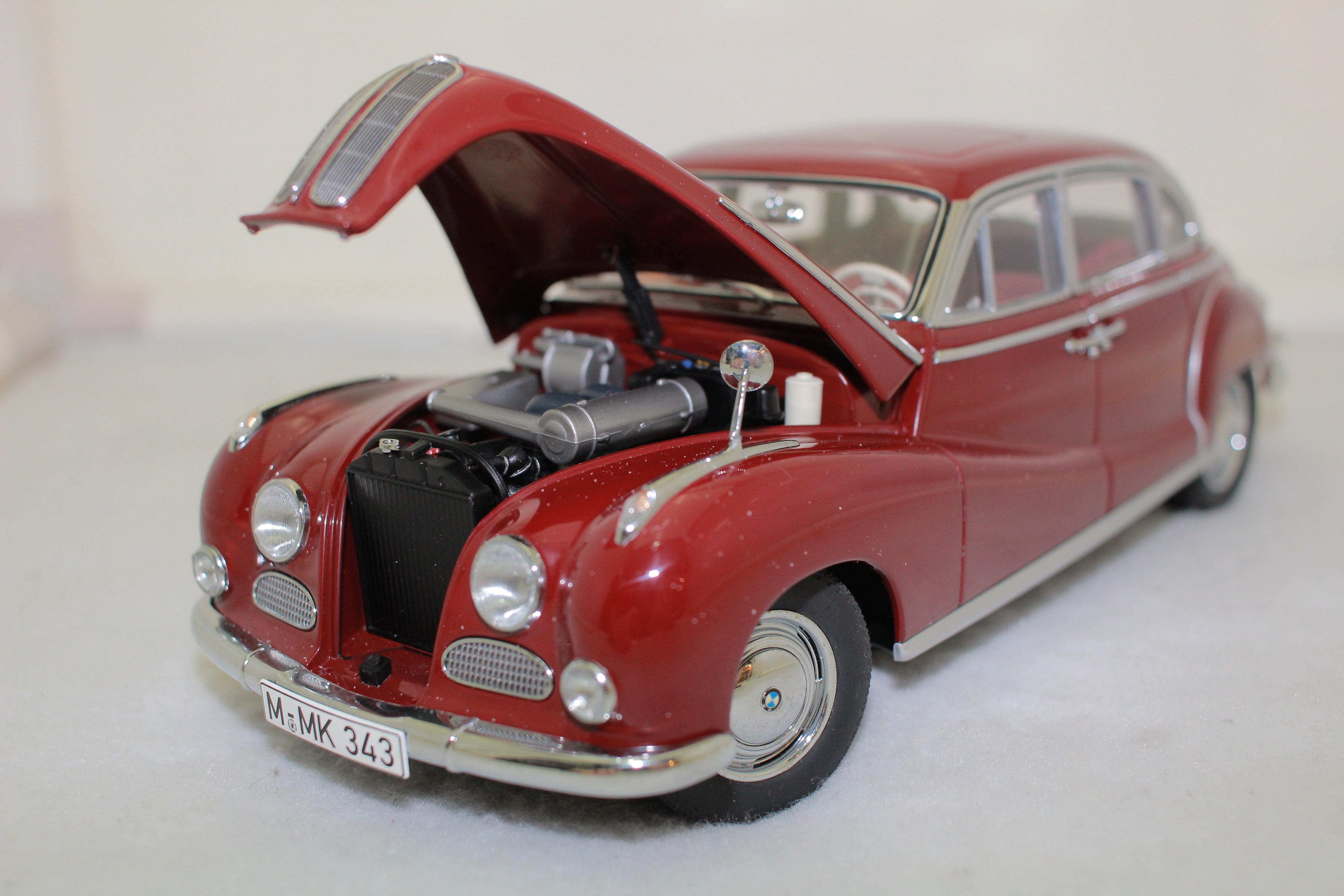 ディラー別注 AUTOart 1/18 BMW 502 2.6 LUXUS BMW 502 2.6 Luxus 1:18