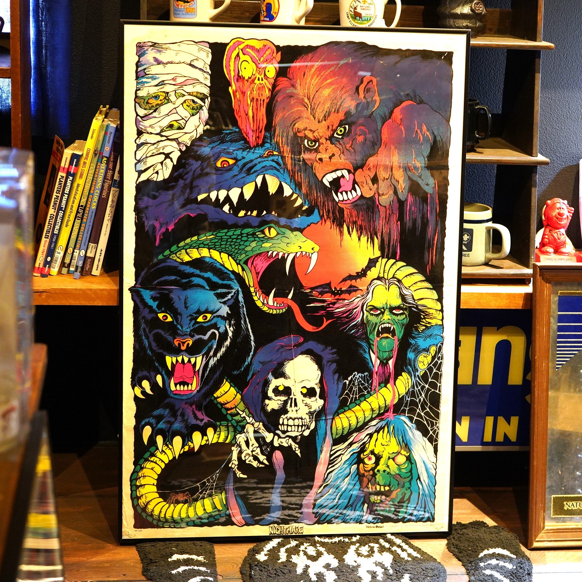 70s GAWDAWFUL 1970 ヴィンテージ ブラックライト ポスター s-l400.jpg