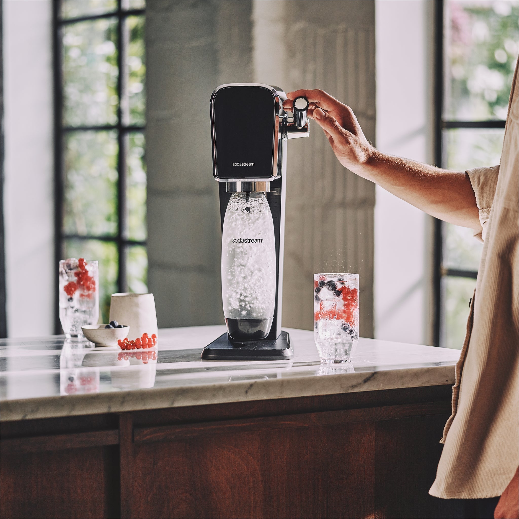 MTN DEW Bundle Incl. Art Sparkling Water Maker – SodaStream