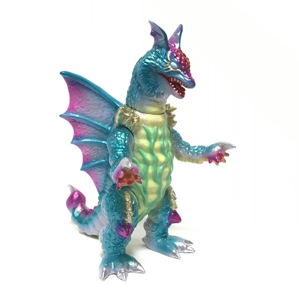 ドリームロケット最新作「宇虫怪獣 グモーズ」と「合成怪獣 キュマラス