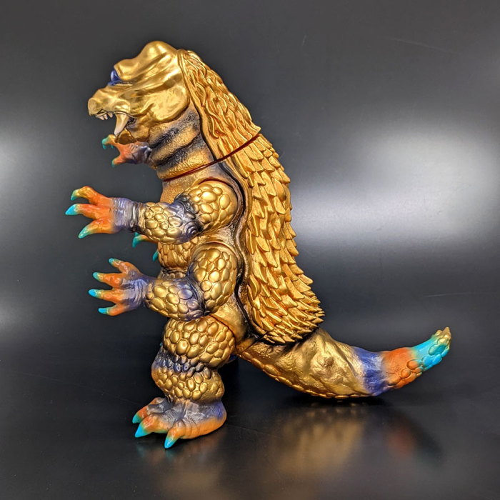 シカルナ工房】ザゴラ シカルナ工房 × arktz ザゴラ山中の怪獣6本足