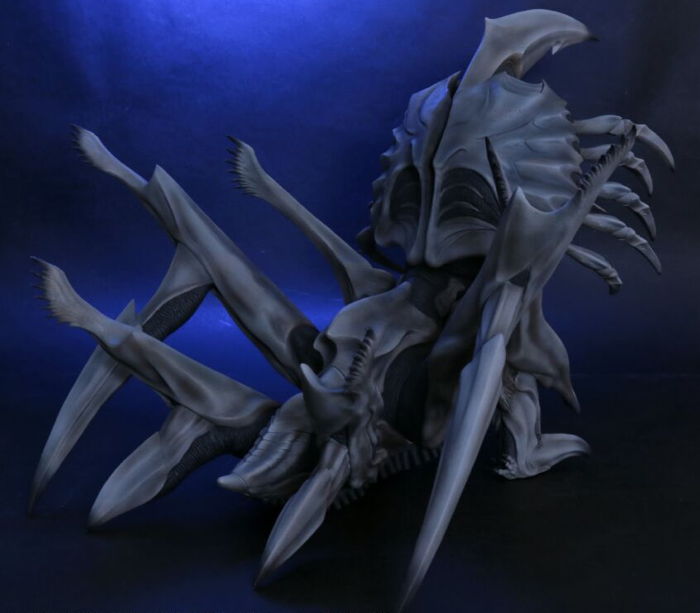 ガメラ（1996）」に続いてエクスプラスより「レギオン」の「ナイト