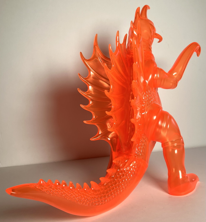 マルサンから「ガイガン450クリア成型Ver.」がハンズ渋谷店へ飛来