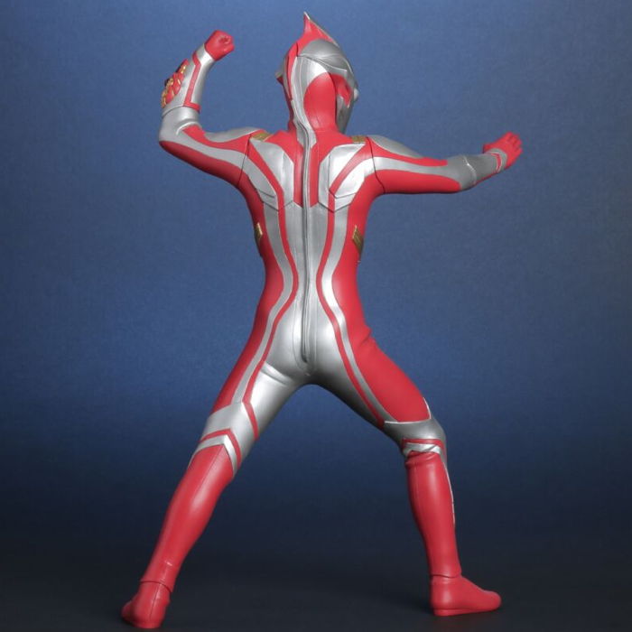 X-PLUS ウルトラマンメビウス フィギュア X-PLUS ウルトラマンメビウス