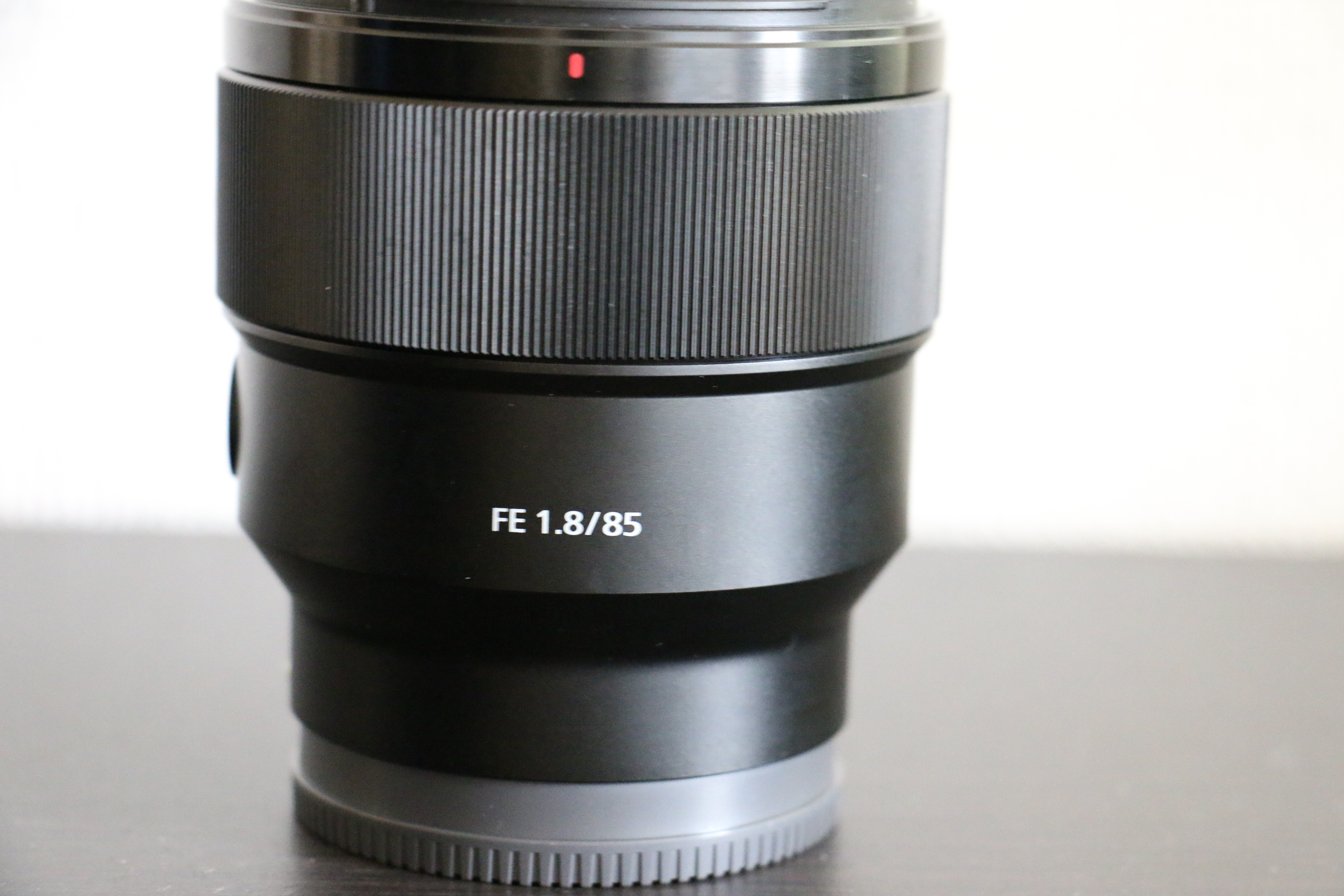 sony FE 85mm f1.8は最高の神レンズ！FE 85mm f1.4 GMに匹敵する写りに