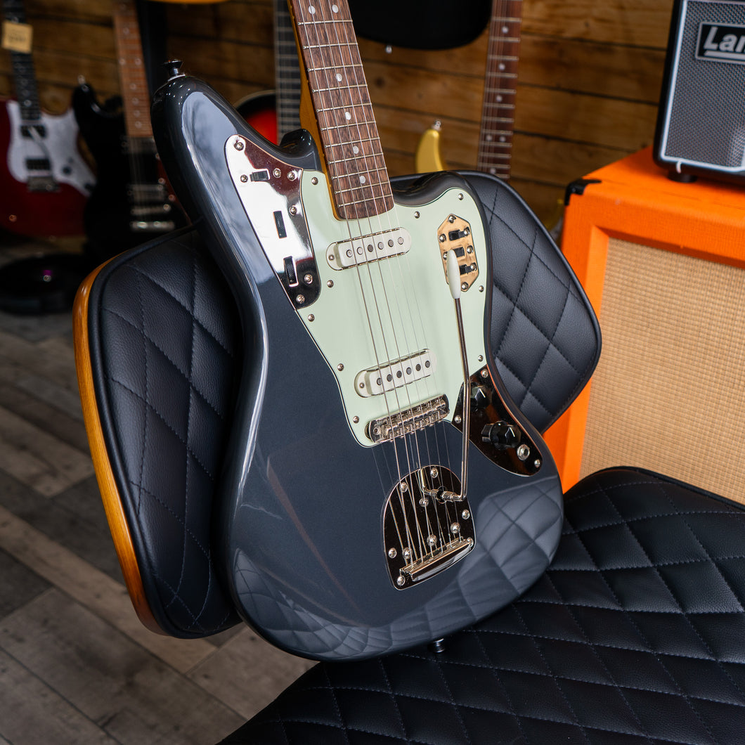 Squier FSR Classic Vibe '60s Jaguar in Charcoal Frost Metallic