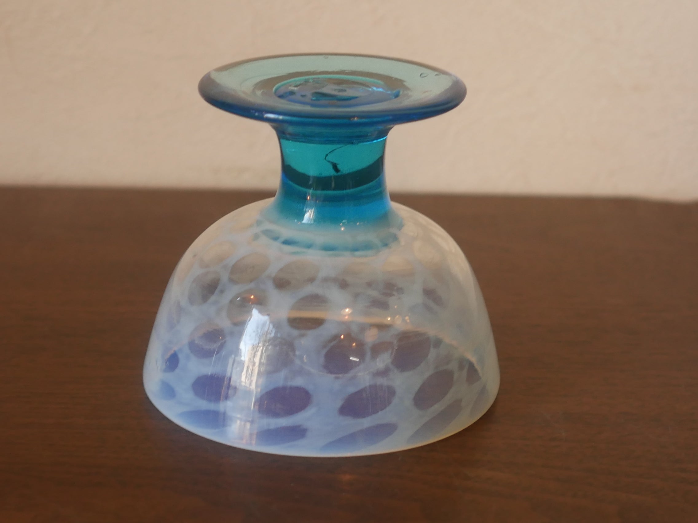 大正浪漫 氷コップ【碗型水玉紋】青脚 大正〜昭和初期 焙り出し 美品