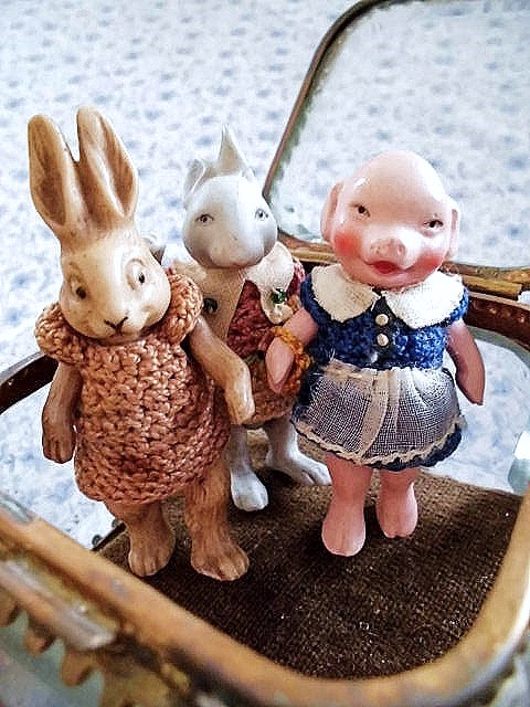 アンティーク】ドイツ製うさぎのビスクドール
