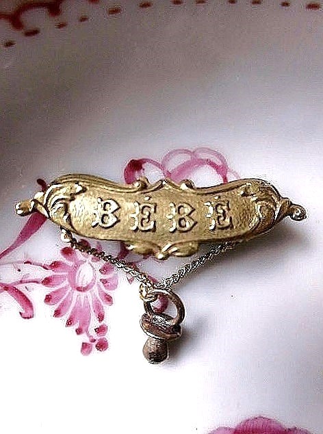 べべBEBEピン フランス 人形用ブローチ アクセサリー - SNAP