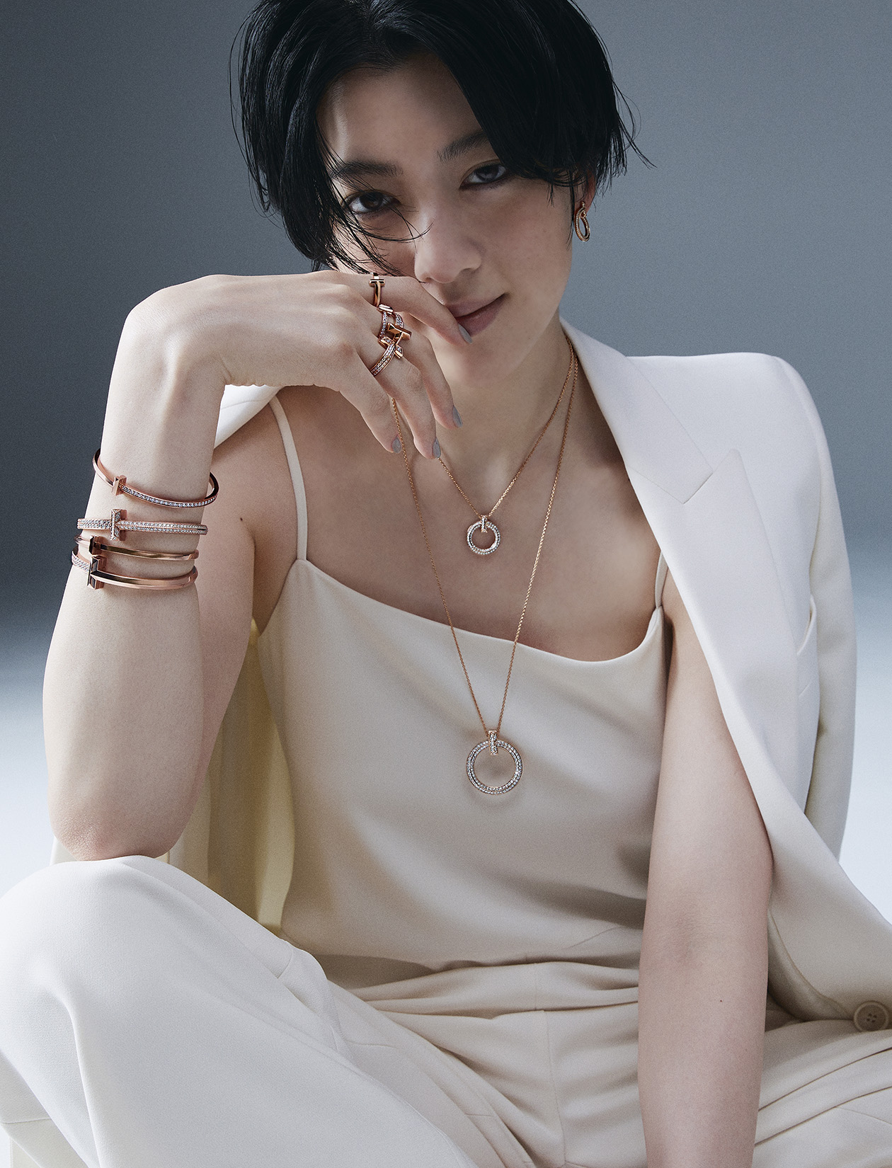 ティファニーのモダニティが輝く永遠のアイコンジュエリー｜25ansデジタル