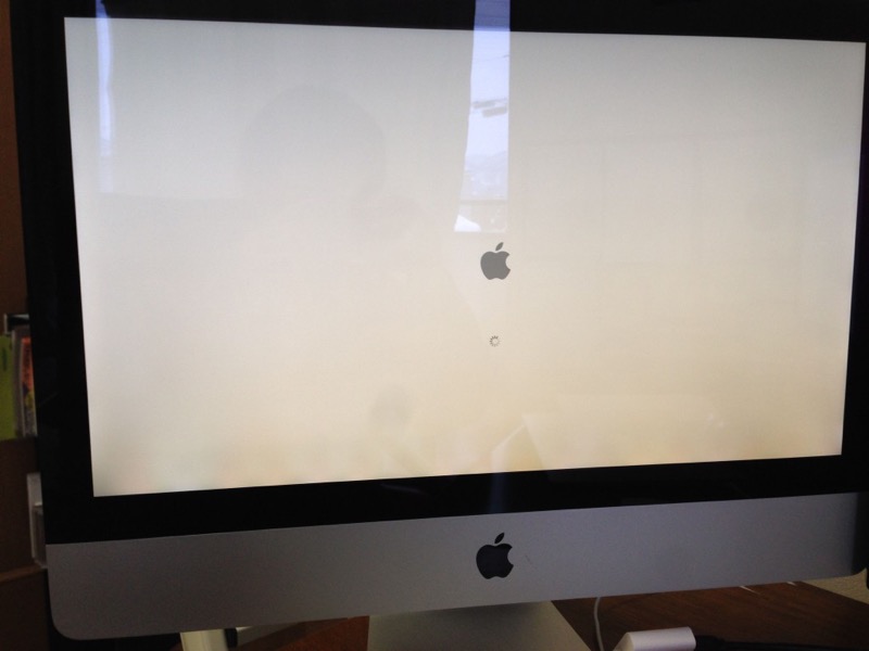 imac 15インチ液晶 マウスなし 起動しますがジャンク imac 15インチ