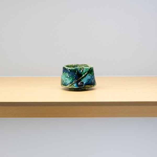 山口真人 / 織部ぐい呑（一点物） – HULS GALLERY TOKYO | 現代工芸