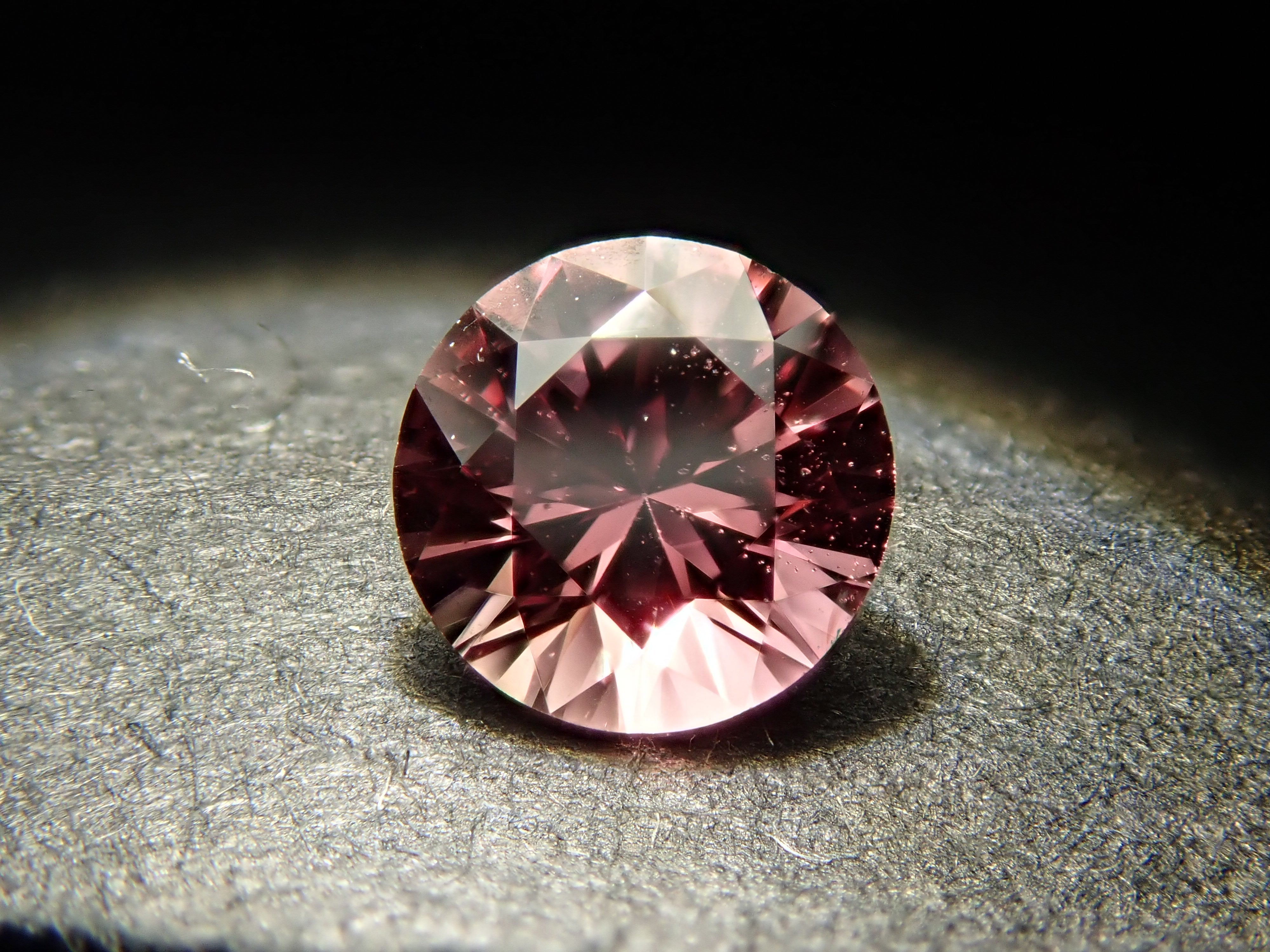 383 ルビー / ピンクサファイア ウィンザー産 ウィンザーサファイア 非