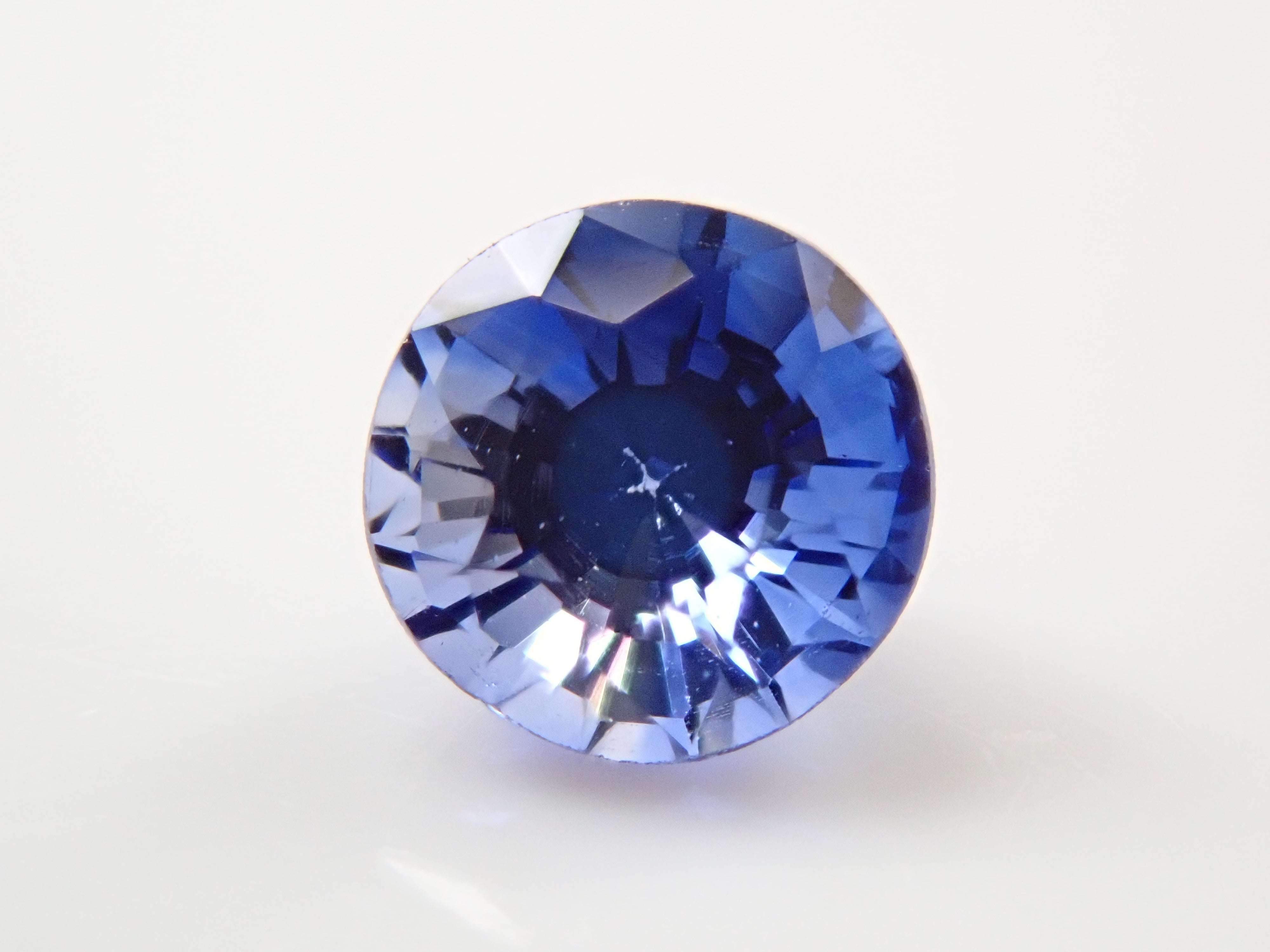 スリランカ産ブルーサファイア 0.414ctルース
