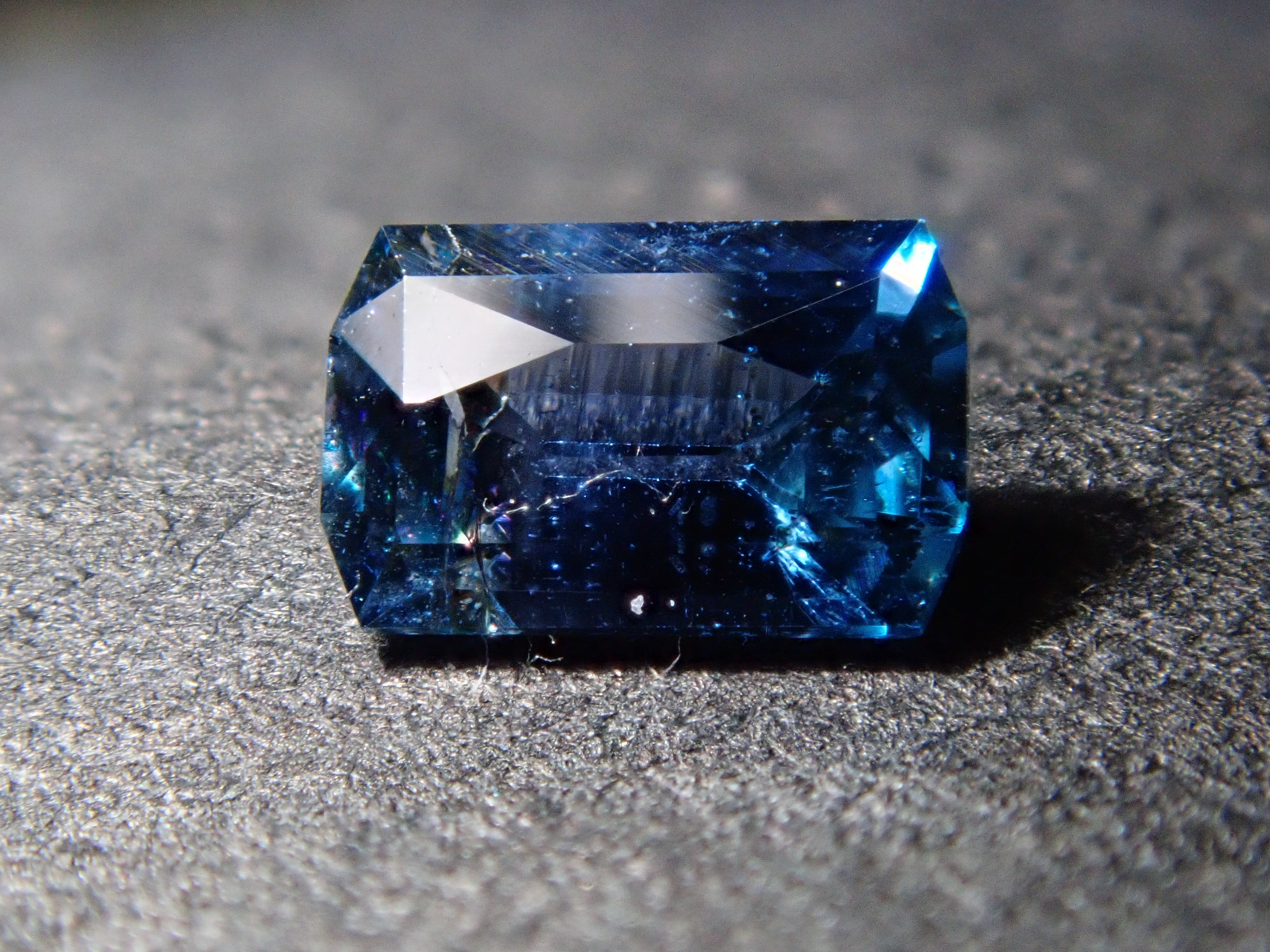 ナイジェリア/カゴロ産】コバルトガーナイト