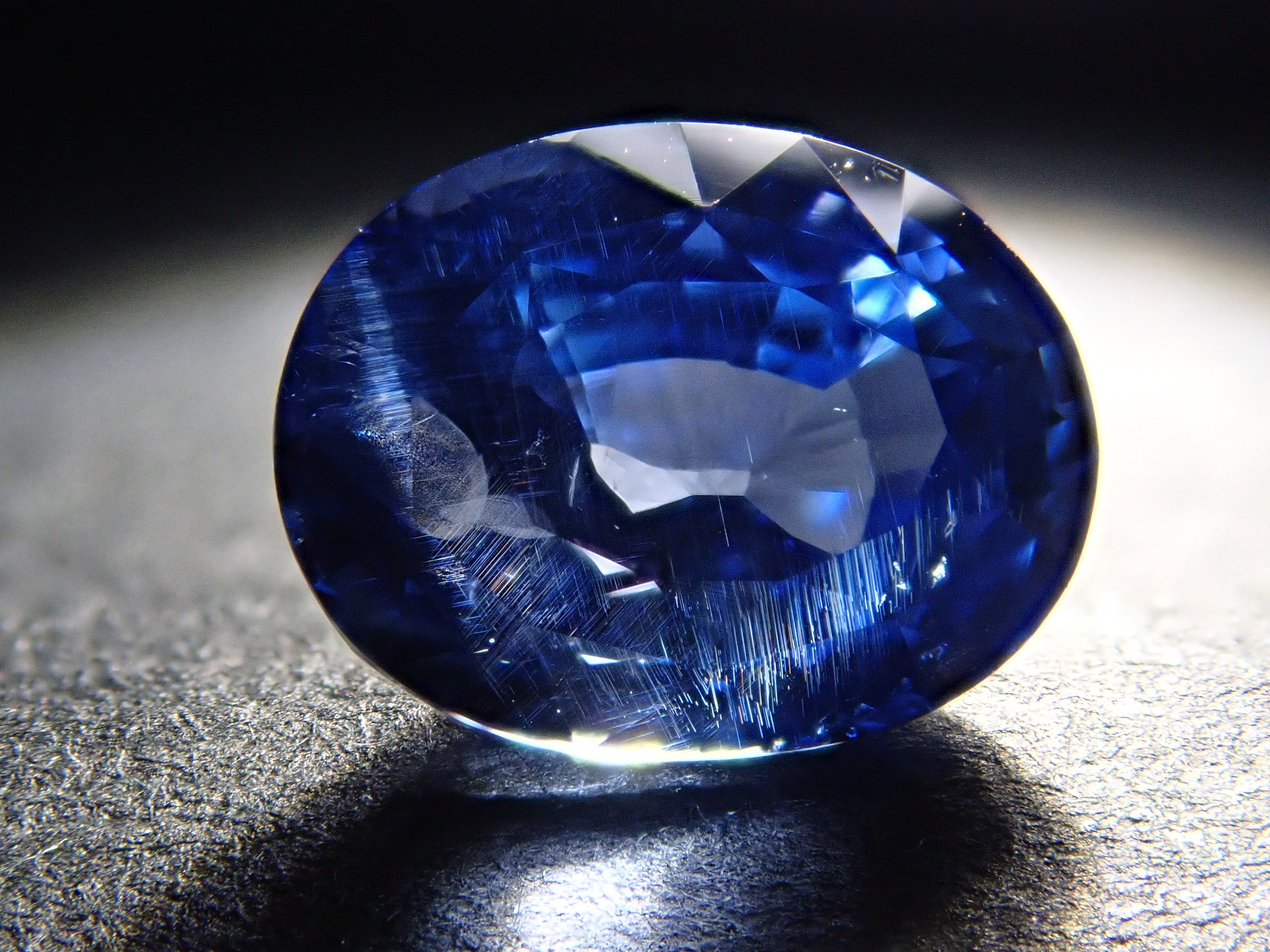 スリランカ産非加熱天然ガーネット、サファイアルースロット