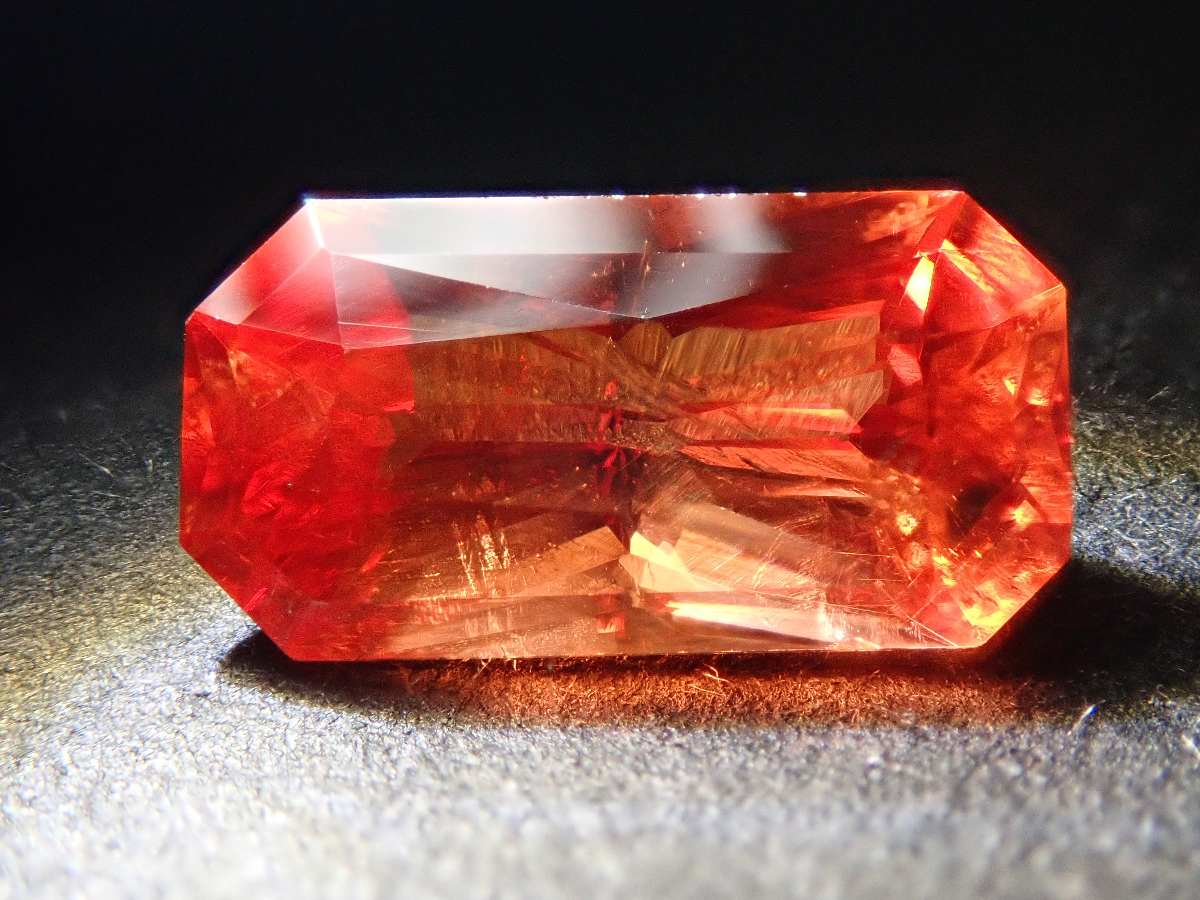 南アフリカ産ロードクロサイト 1.333ctルース 日独鑑