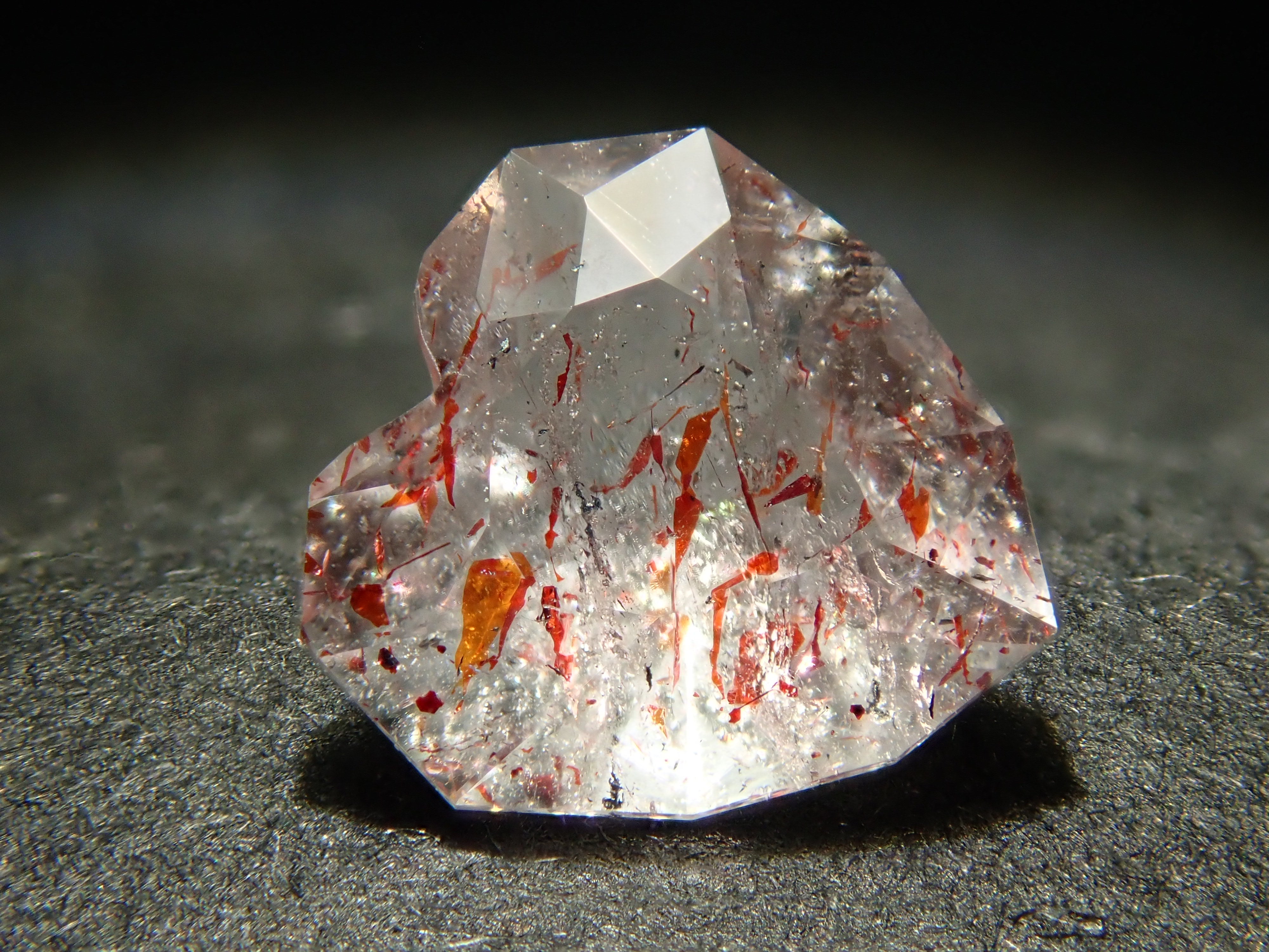 レピドクロサイトインクォーツ 0.484ctルース