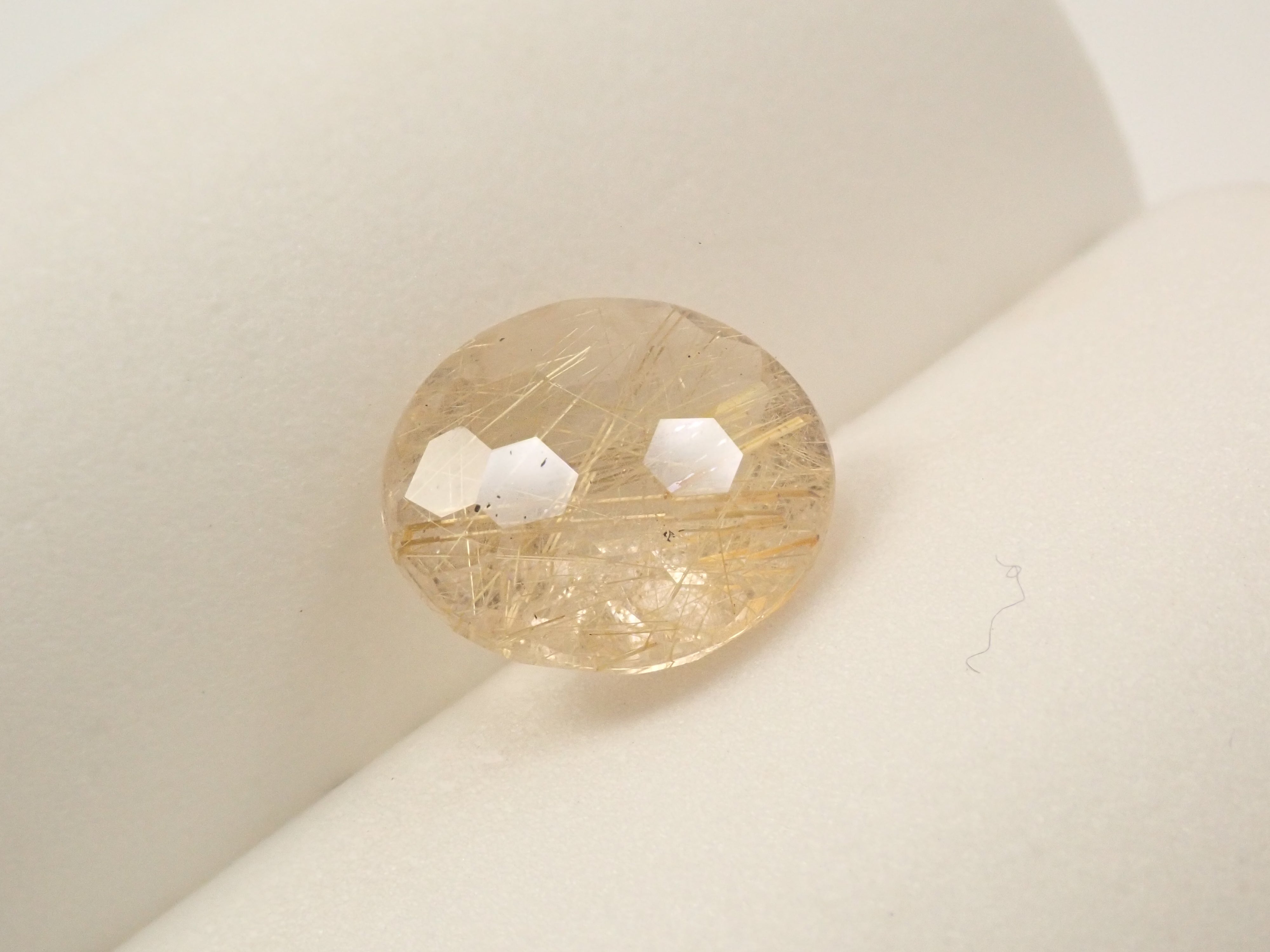 ブラジル産ルチルクォーツ（ルチルレイテッドクォーツ） 5.333ctルース