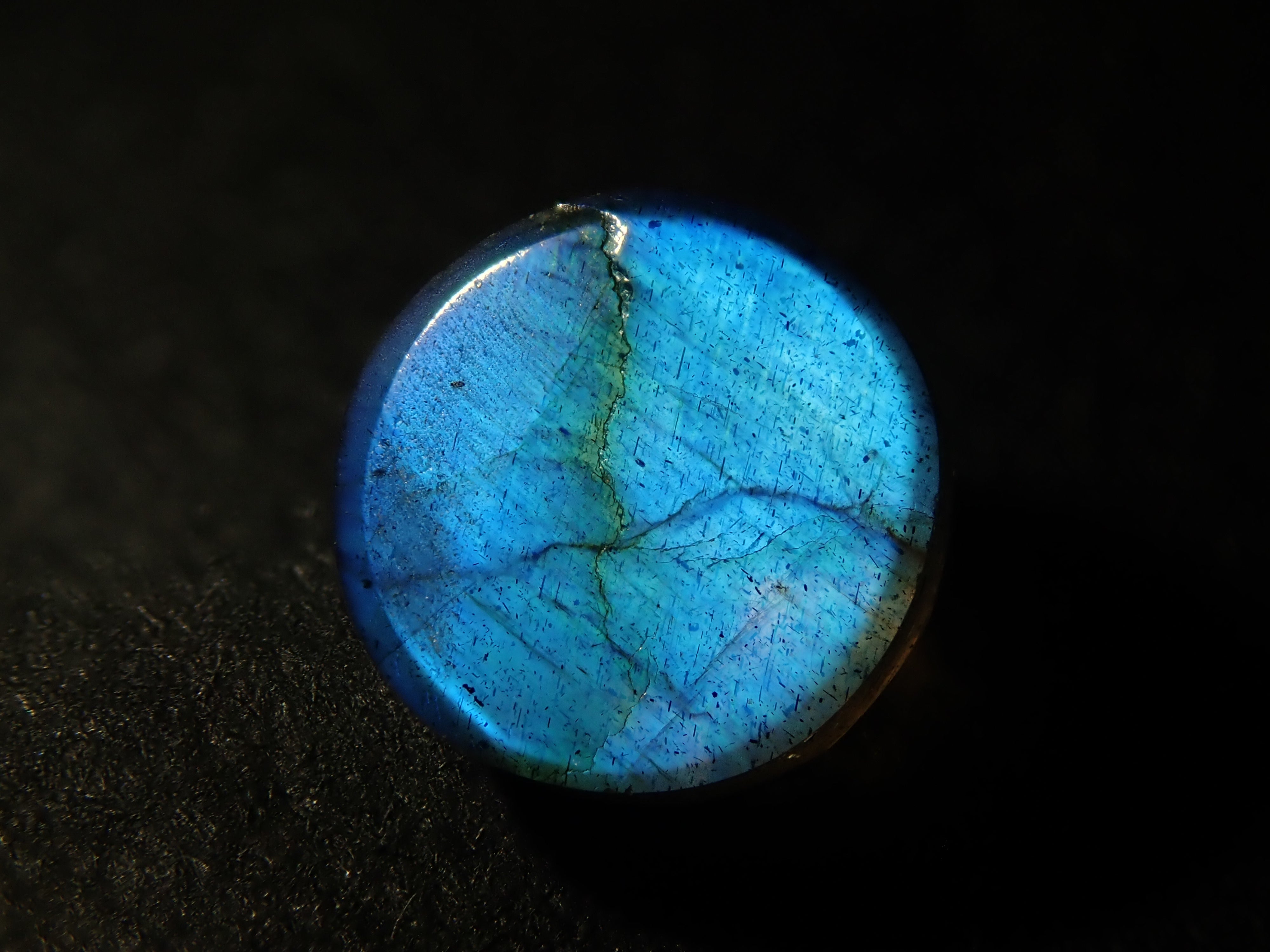 12559515掲載】ラブラドライト 0.816ctルース