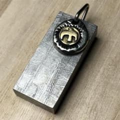 ムオニオナルスタ隕石 メッキ処理済み ペンダントトップ 鉄隕石 重さ約