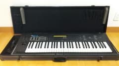 純正ハードケース付き】希少 KORG DS-8 シンセサイザー - メルカリ