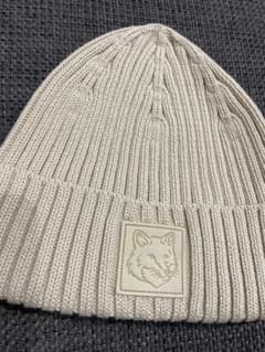 ♡MAISON KITSUNE♡メゾンキツネ♡レザーパッチビーニー♡ベージュ綿