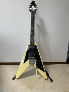 P*e様 Greco V型エレキギター クリーム色