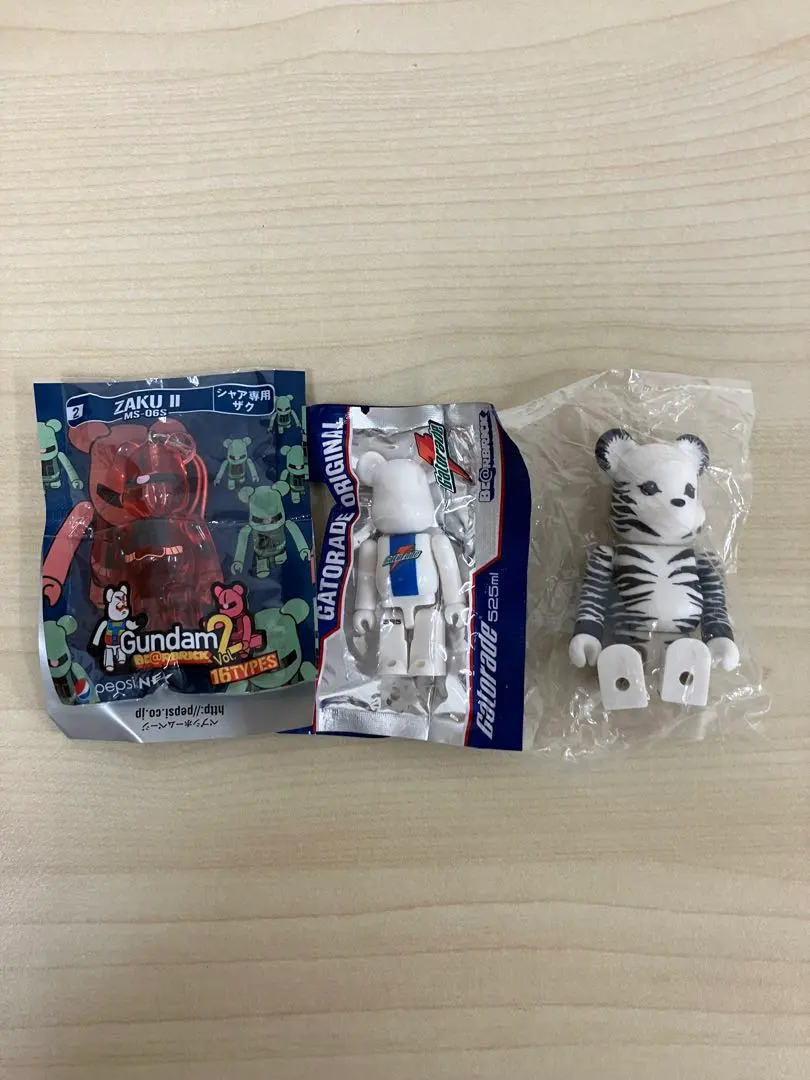 2026年最新】ベアブリック 取扱注意の人気アイテム - メルカリ