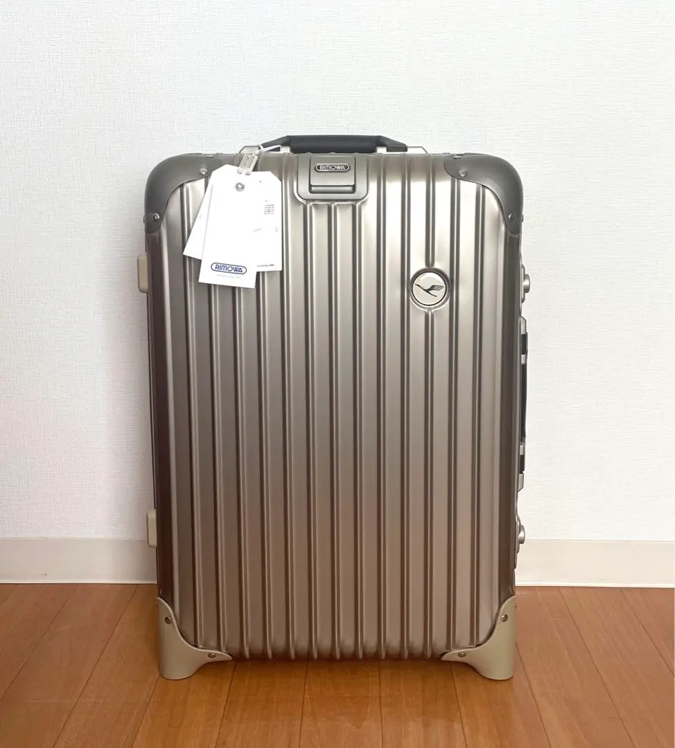 新品 旧 リモワ ルフトハンザ プライベートジェット 67L チタニウム