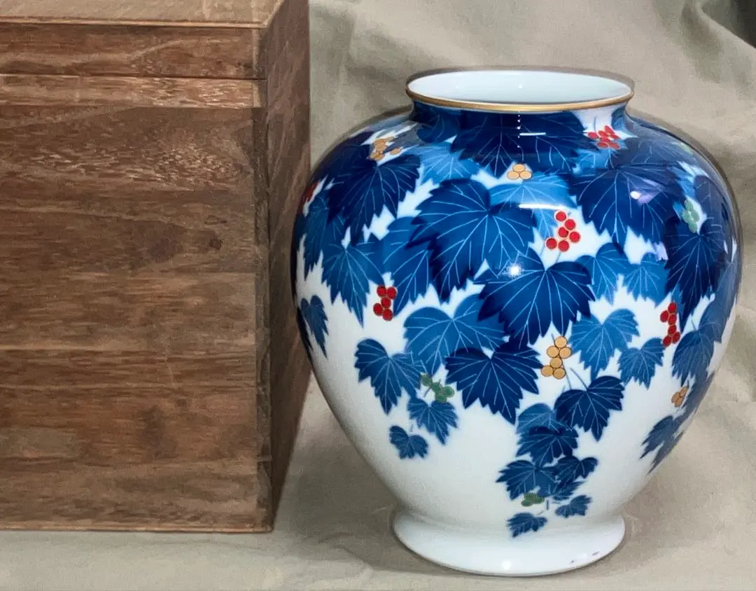 希少 オールド香蘭社 染錦 手描 華鳥七宝紋雲図 花瓶 花生 壷