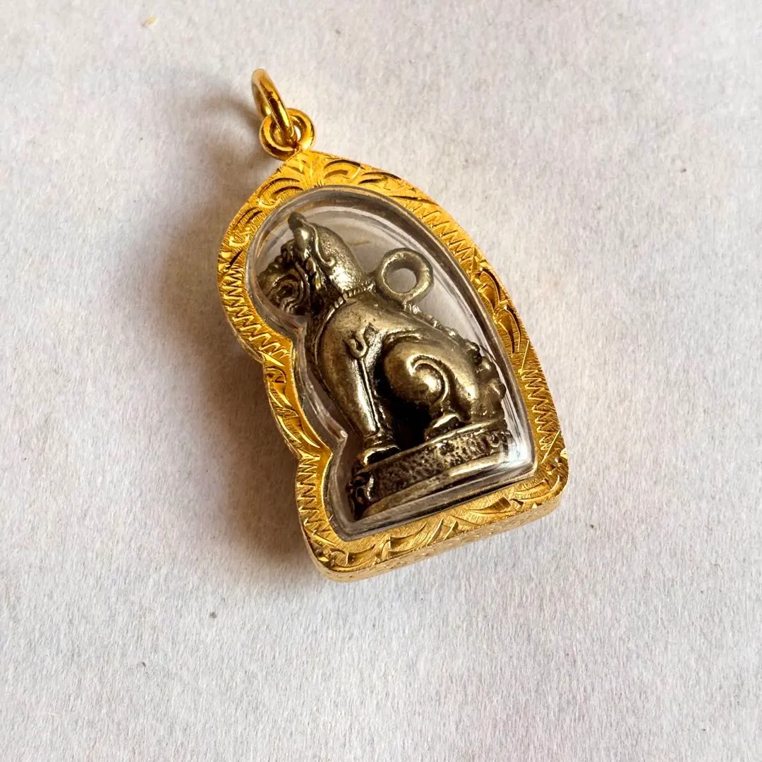 m56674516382_1.jpg?1766954102