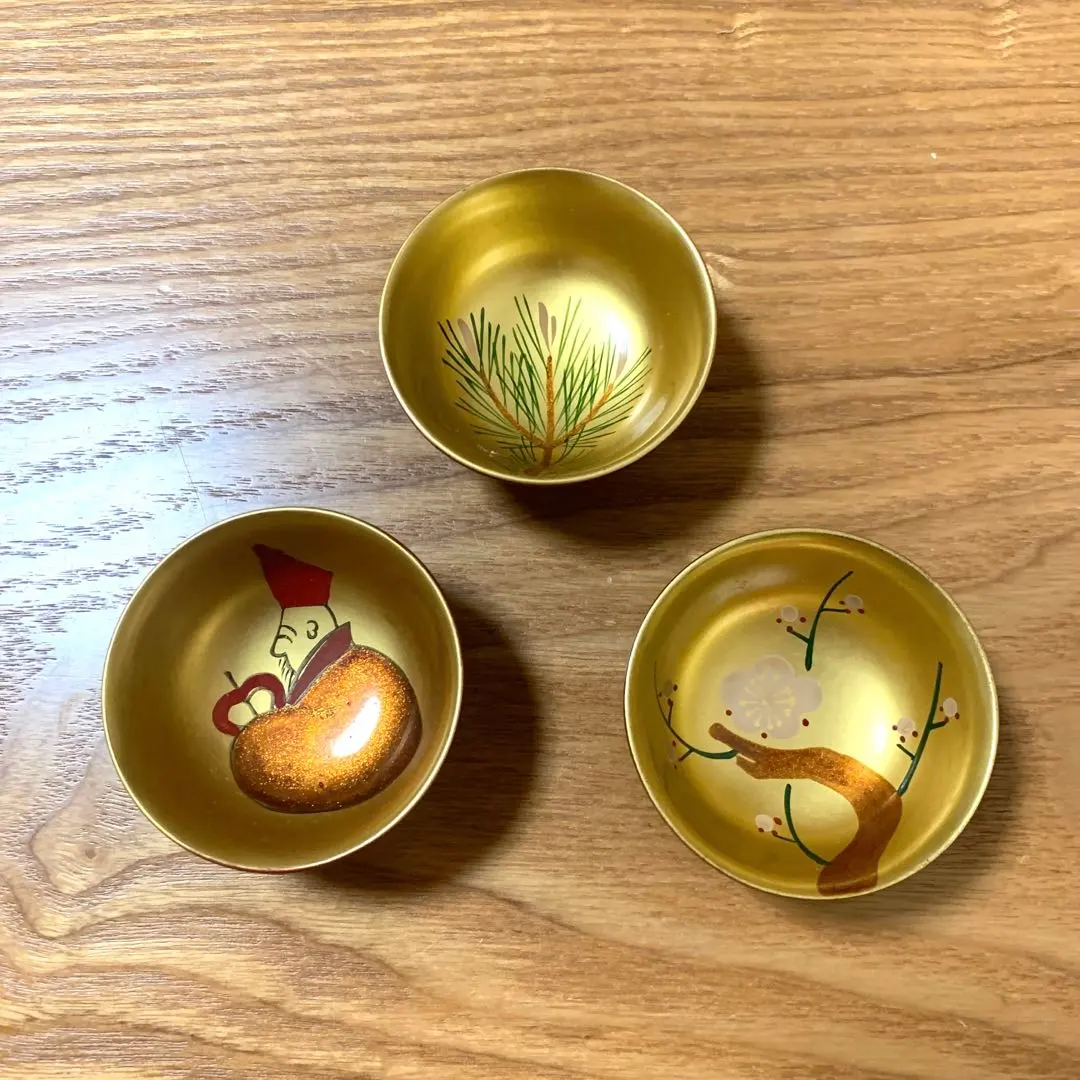 老松鶴亀文蒔絵 酒盃 小皿 5客セット 金彩漆塗り 漆器丸型