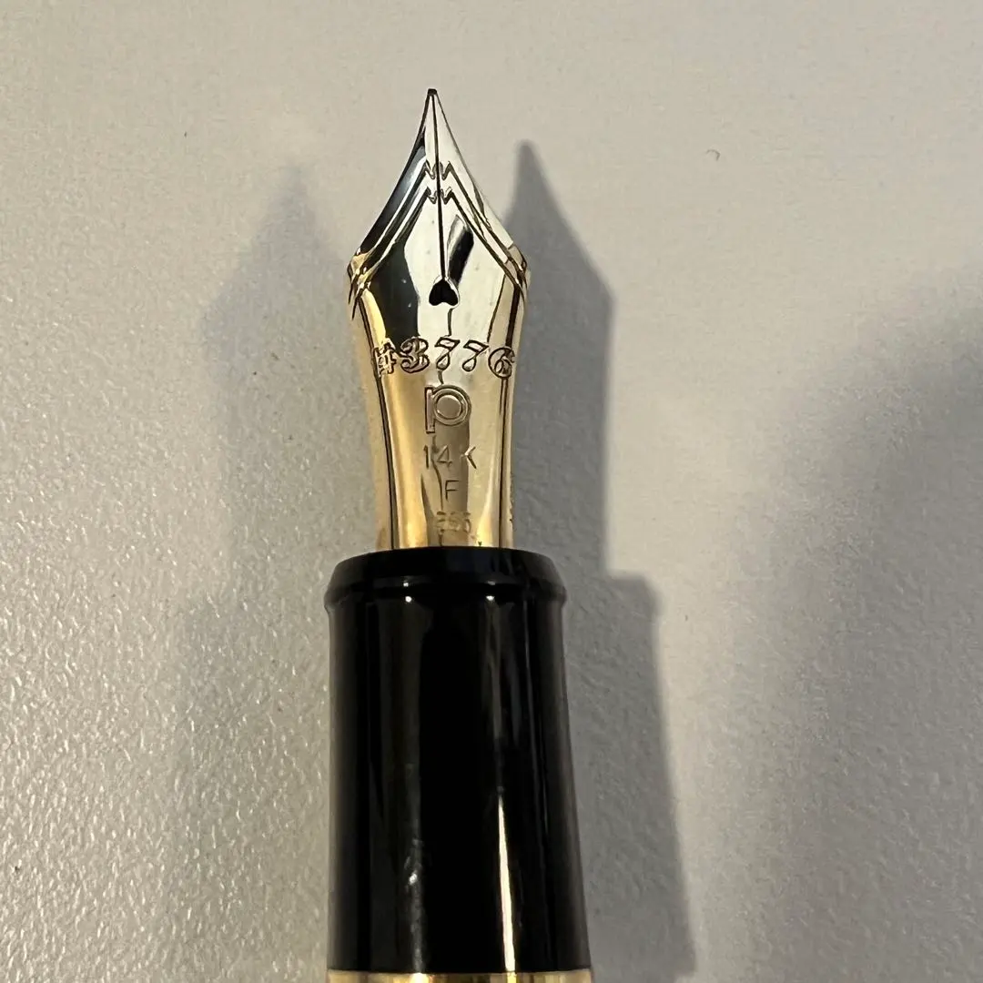 新品未使用桐箱入プラチナ プレジデント 万年筆 黒18K M