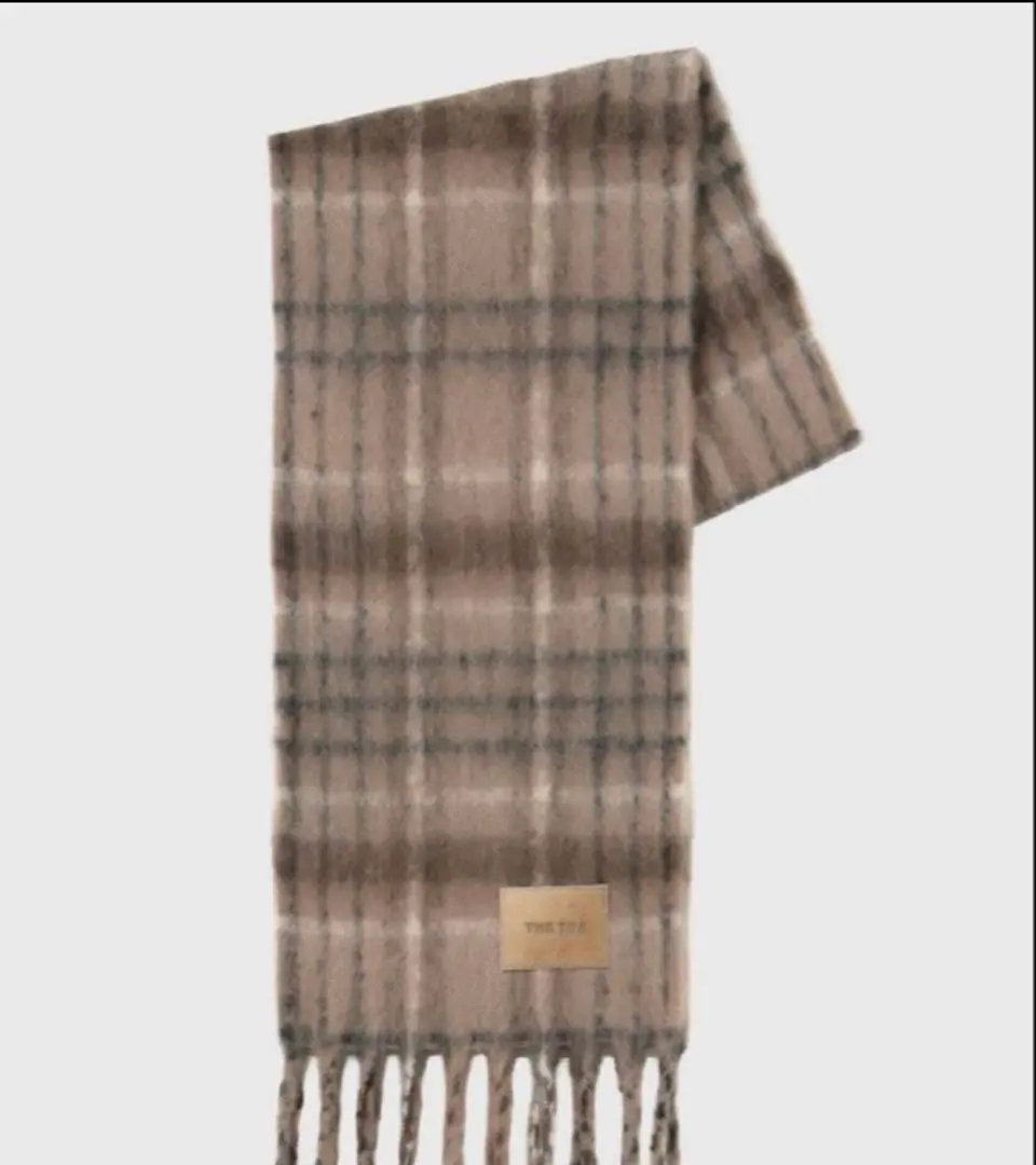 2026年最新】thetoe マフラーの人気アイテム - メルカリ