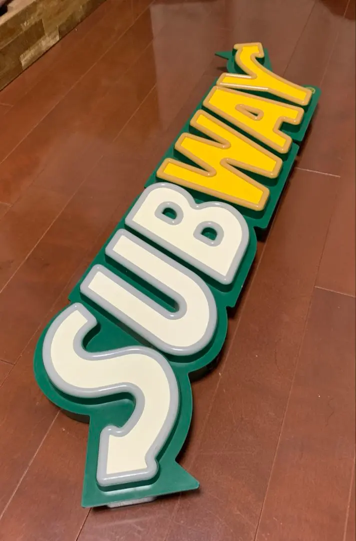 ハイウェイロードサインサブウェイ看板