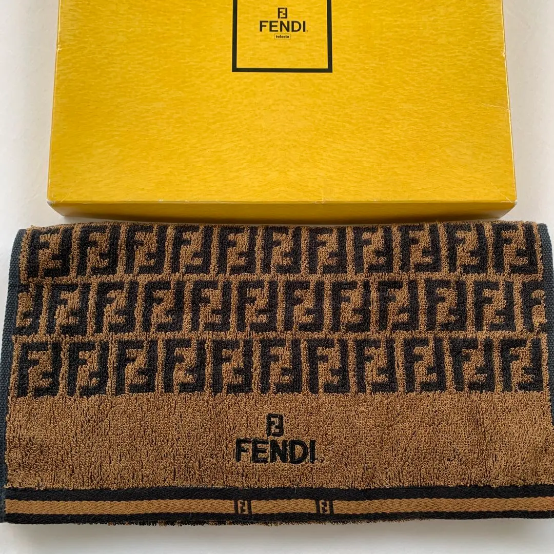 2026年最新】フェンディ フェイスタオルの人気アイテム - メルカリ
