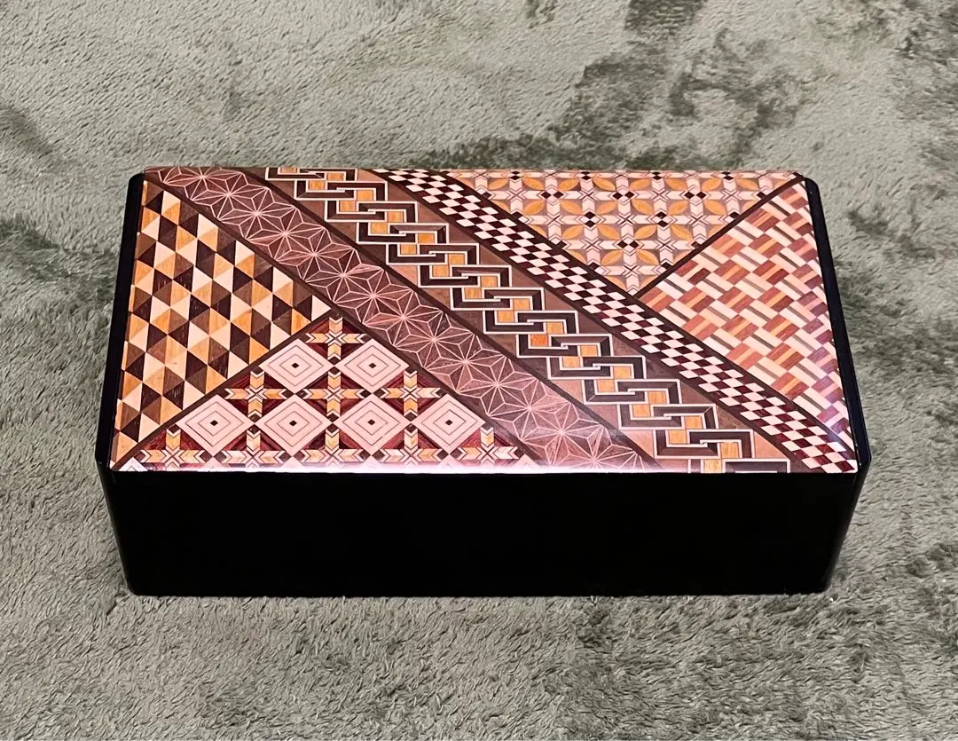 勲六等瑞宝章受章露木清次創作箱根寄木細工小箪笥伝統工芸品