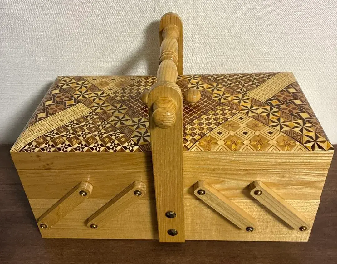 寄木細工小物入れ3段 伝統工芸品 裁縫箱 ジュエリーボックス 中古品 箱根