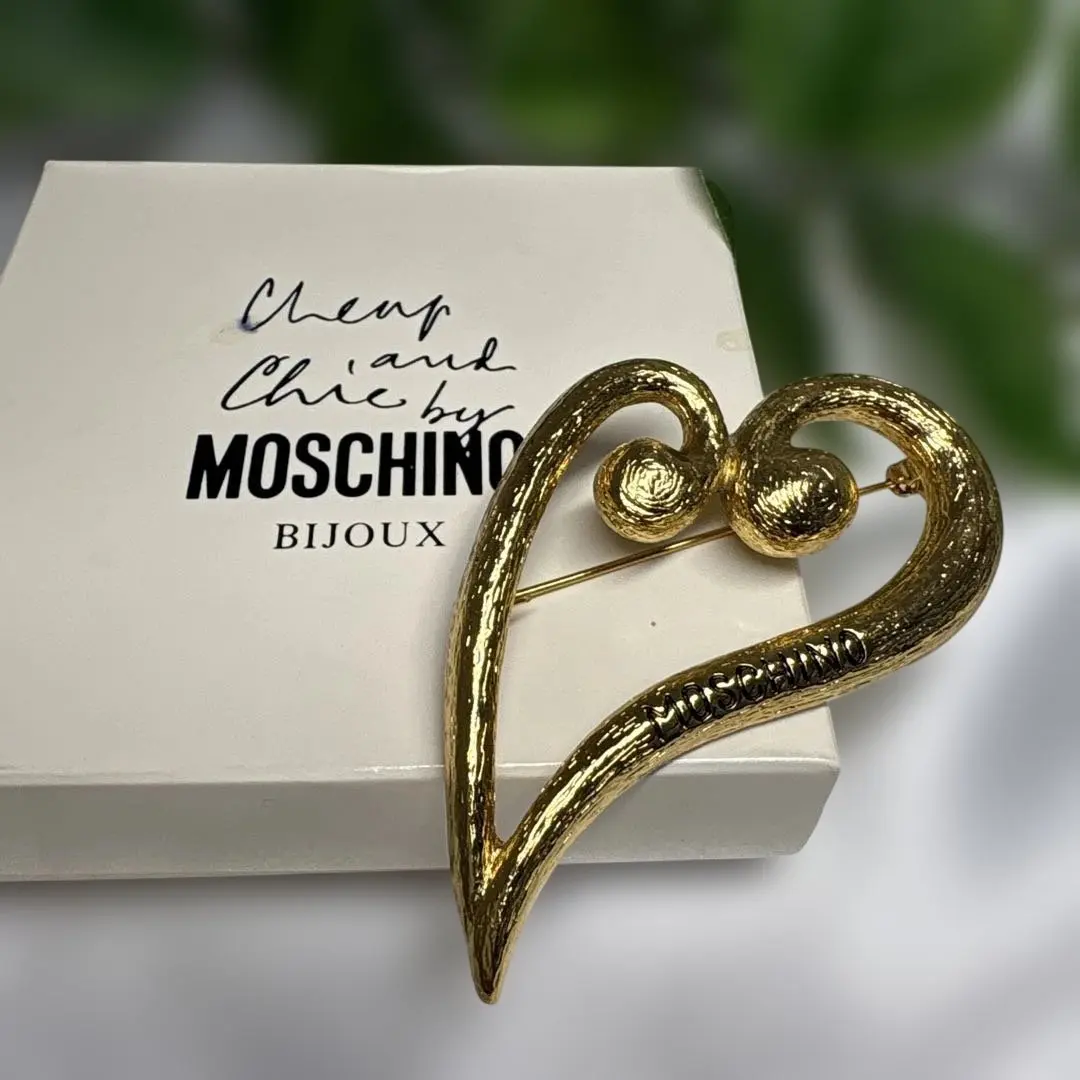 2026年最新】モスキーノブローチの人気アイテム - メルカリ