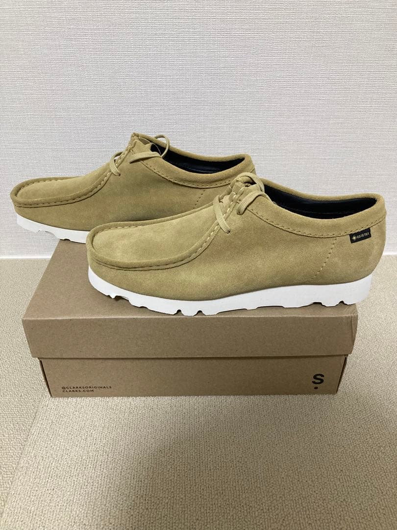 新品未使用 クラークス ワラビー ゴアテックス メープルスエード