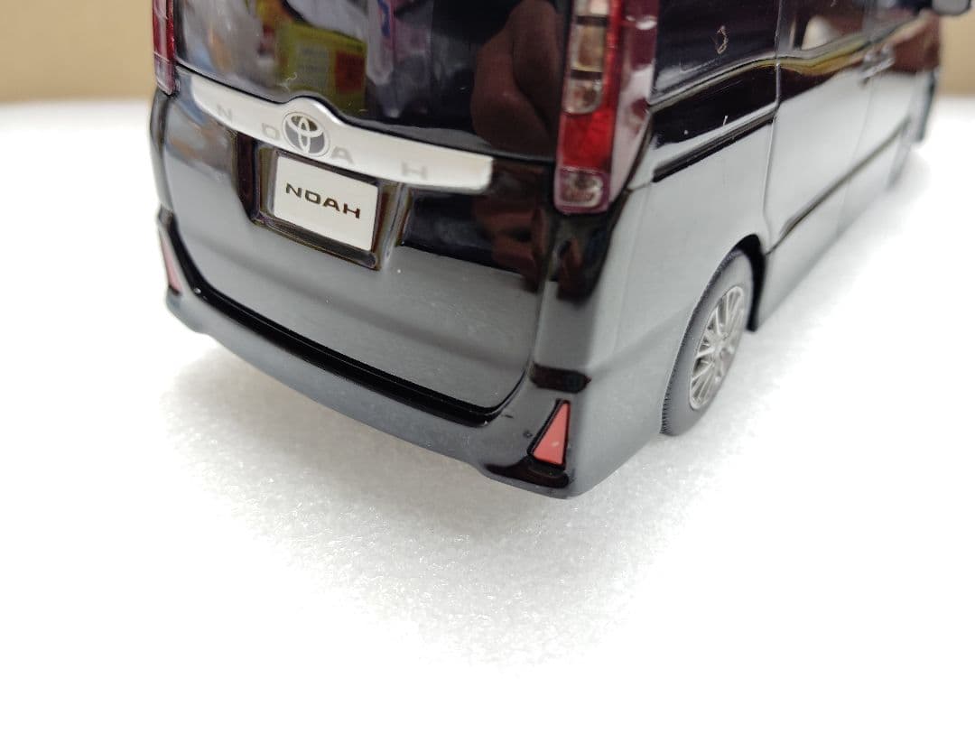 トヨタ ノア Si 80前期型 カラーサンプルミニカー 非売品 202 カラー