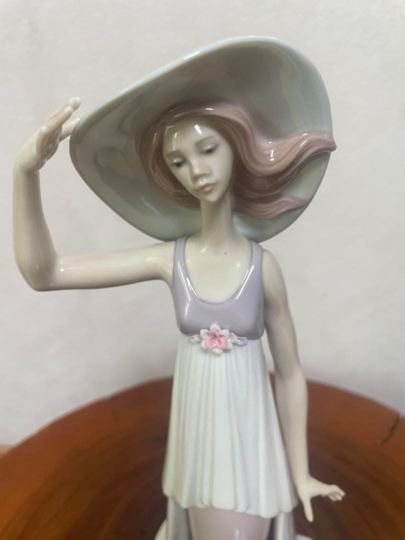 値下げ リヤドロ 陶器 貴婦人