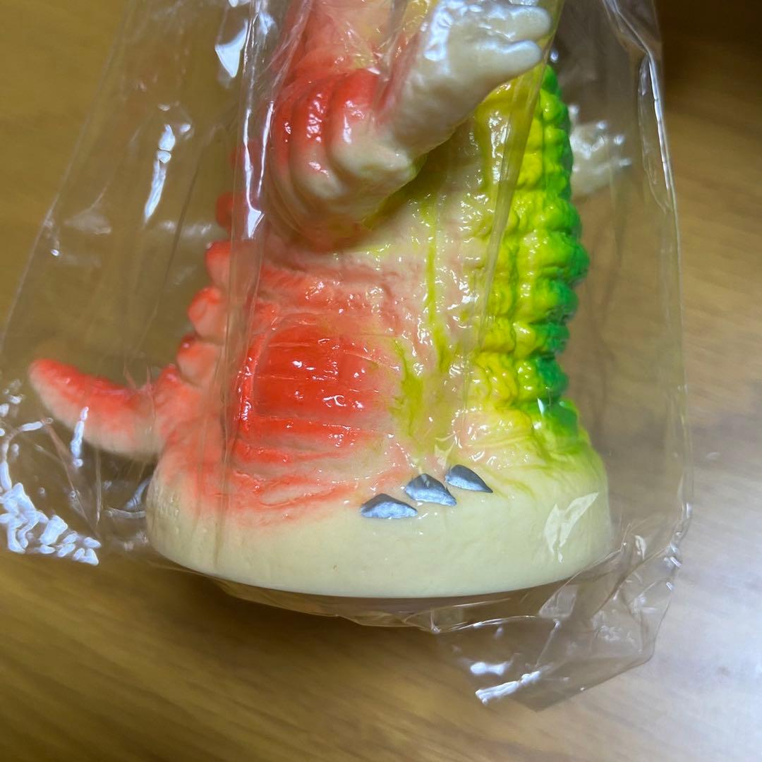 ウルトラマン 怪獣 レッドキング m1号 貯金箱 ソフビ 5420