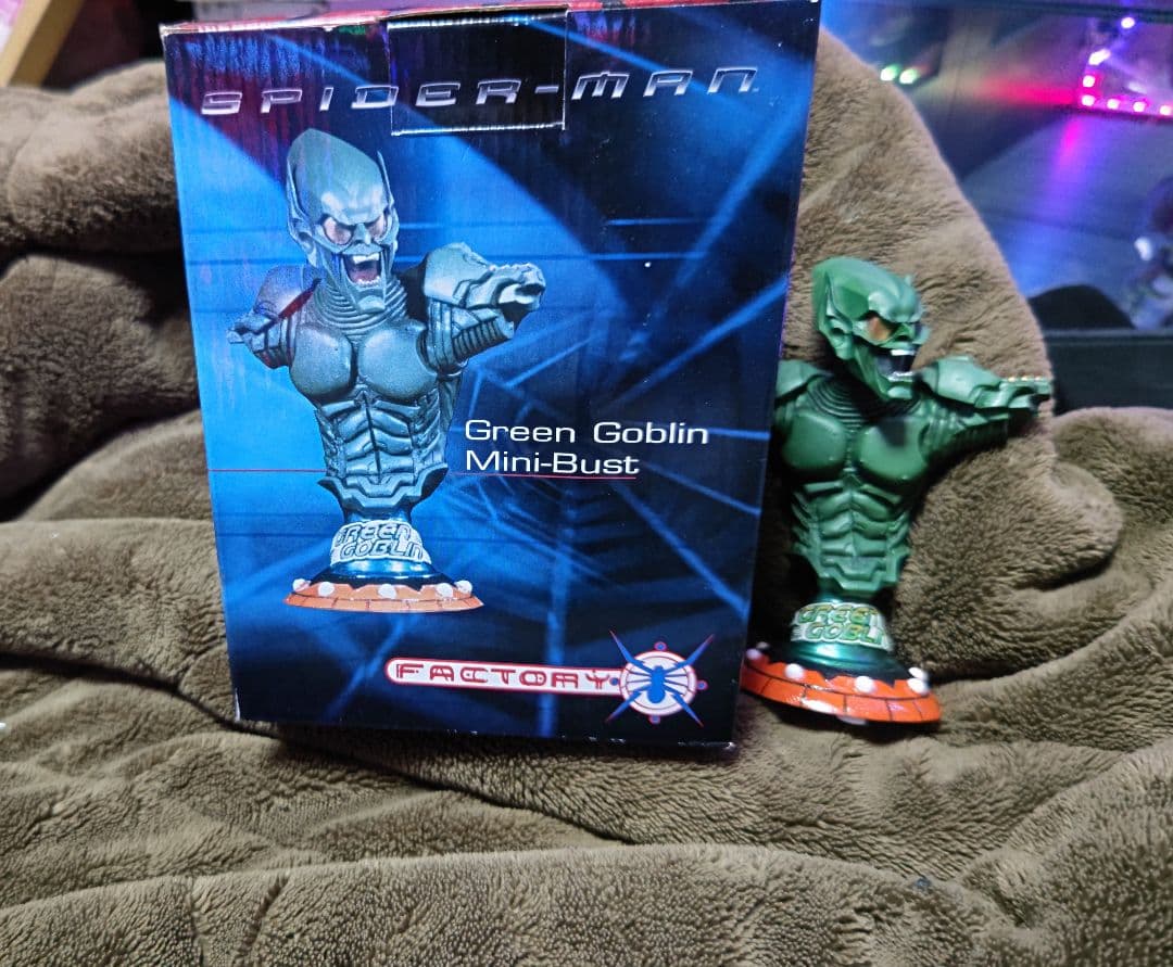 グリーンゴブリン ミニバスト スタチュー 限定3000体 スパイダーマン