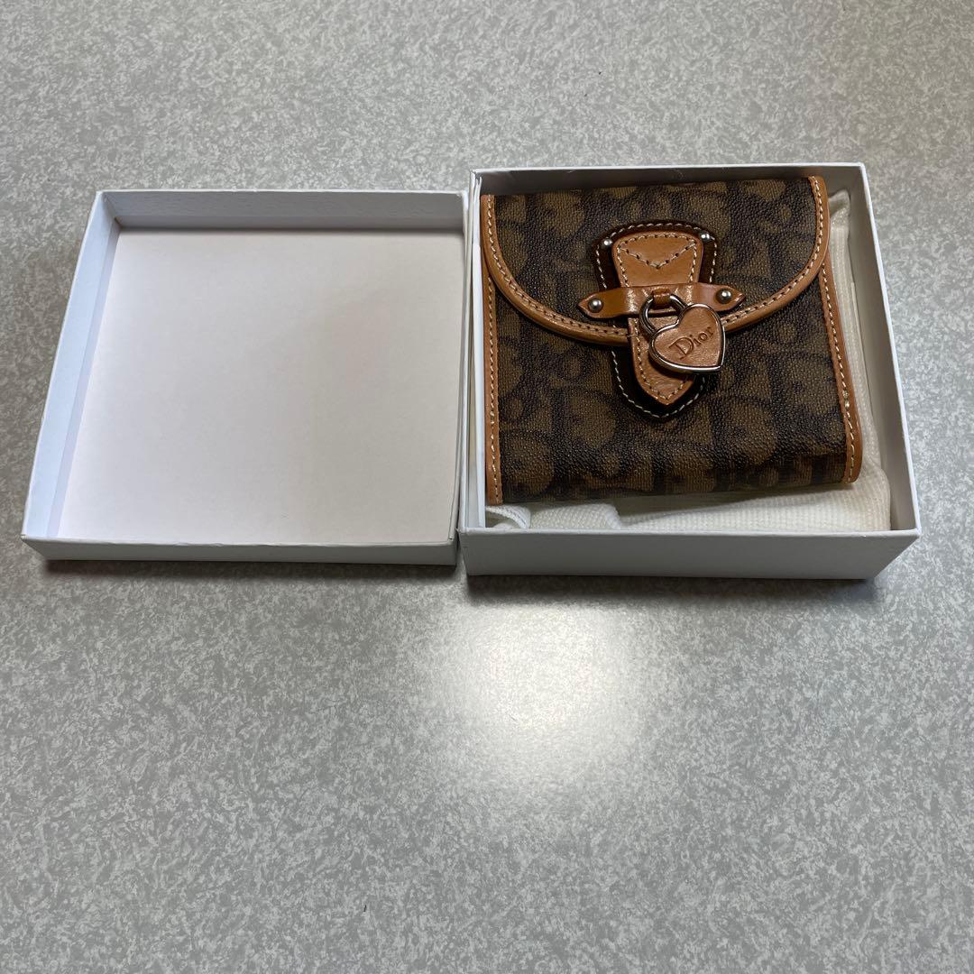 Dior ロゴ入りブラウン財布