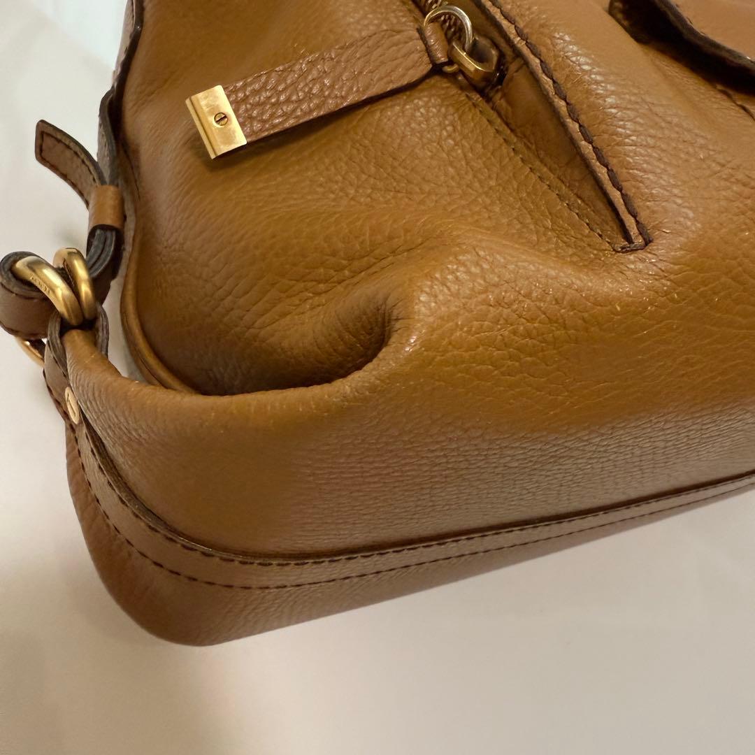 トッズ　ワンショルダー　ハンドバッグ　トート　シボ革　レザー　ブラウン系