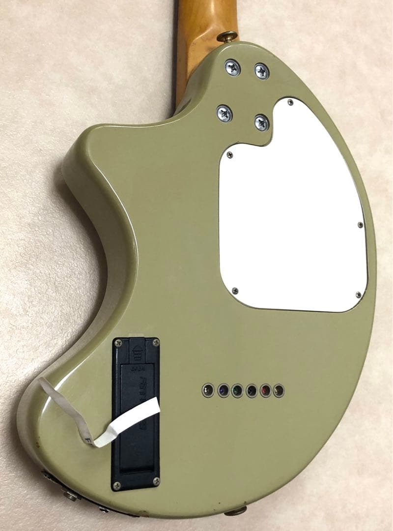 【ケース付き】ZO-3 グレー アンプ内蔵ミニギター ヘッドフォン端子付