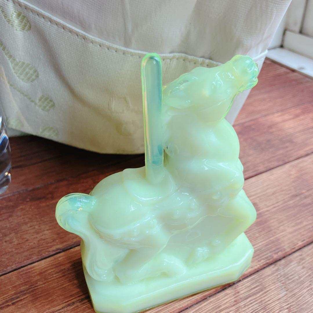 ウランガラス Boyd ボイド社 オブジェ 置物 木馬 馬 メリーゴー